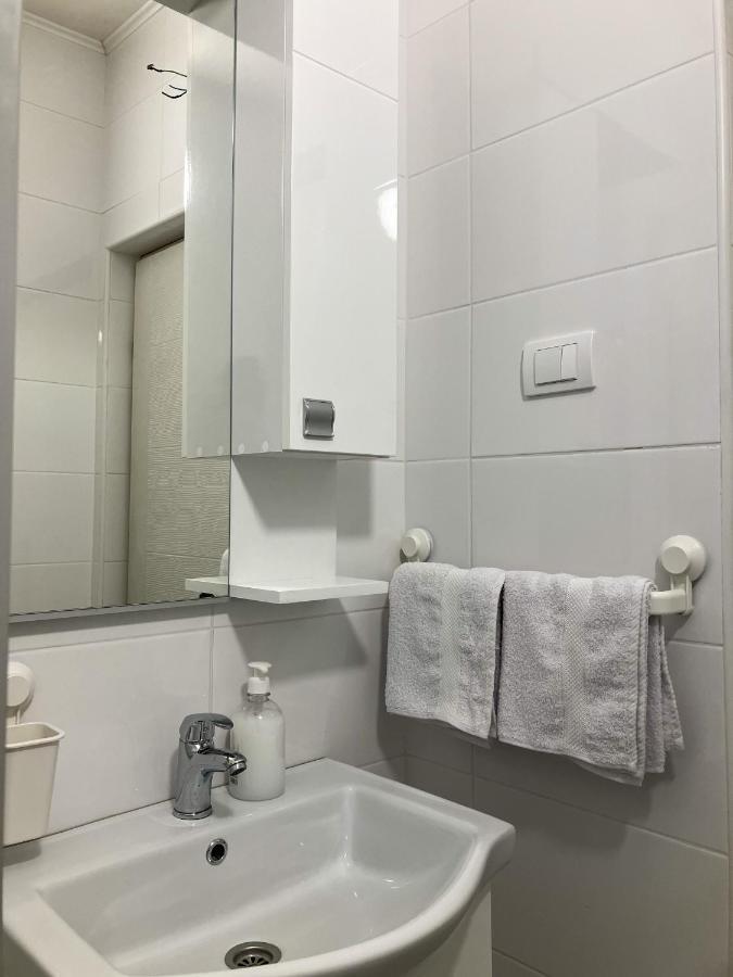 Passage Apartment *